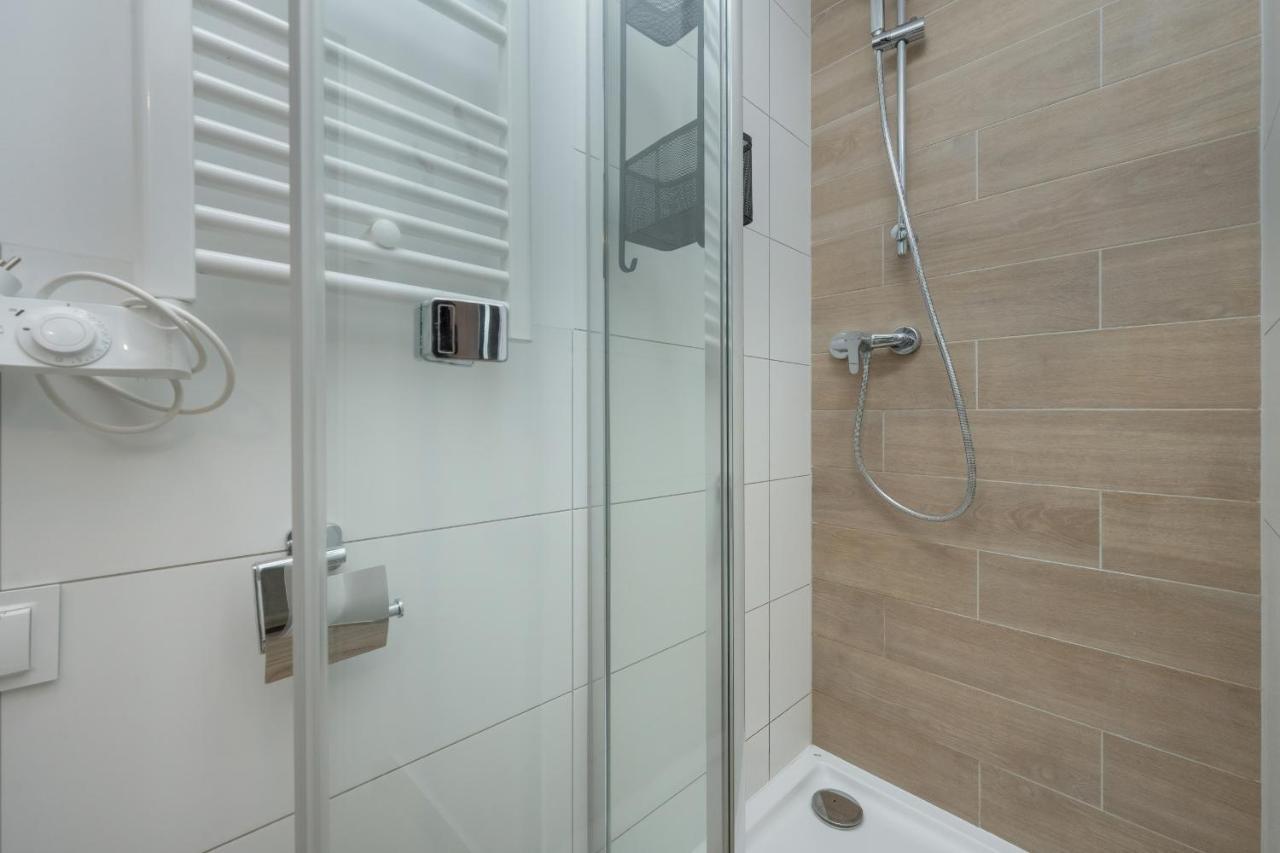 Trendy Studios With Home Office Near Wroclaw Main Station By Noclegi Renters Eksteriør billede