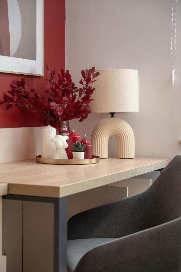 Trendy Studios With Home Office Near Wroclaw Main Station By Noclegi Renters Eksteriør billede