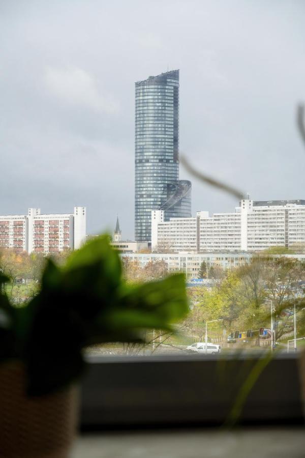 Trendy Studios With Home Office Near Wroclaw Main Station By Noclegi Renters Eksteriør billede