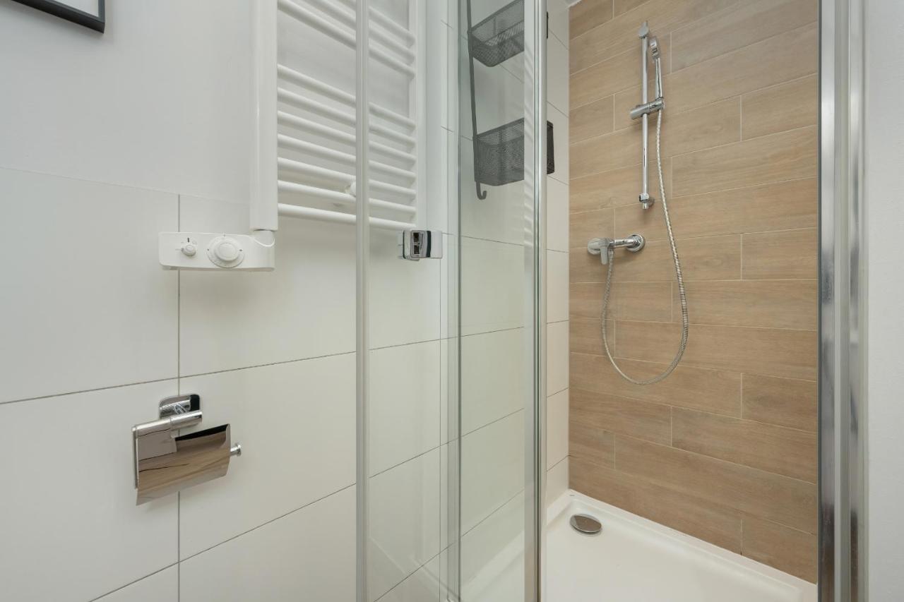 Trendy Studios With Home Office Near Wroclaw Main Station By Noclegi Renters Eksteriør billede