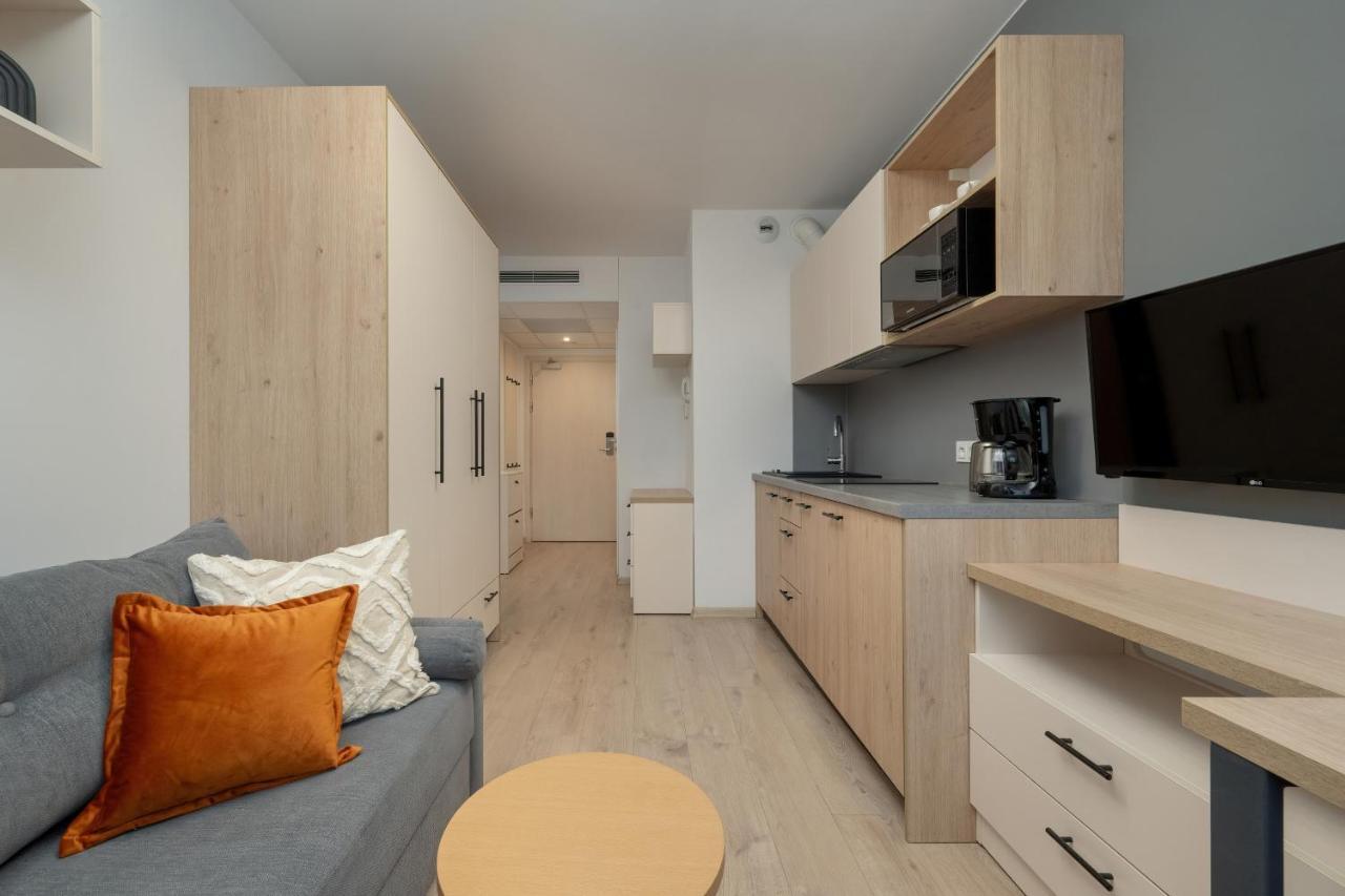 Trendy Studios With Home Office Near Wroclaw Main Station By Noclegi Renters Eksteriør billede